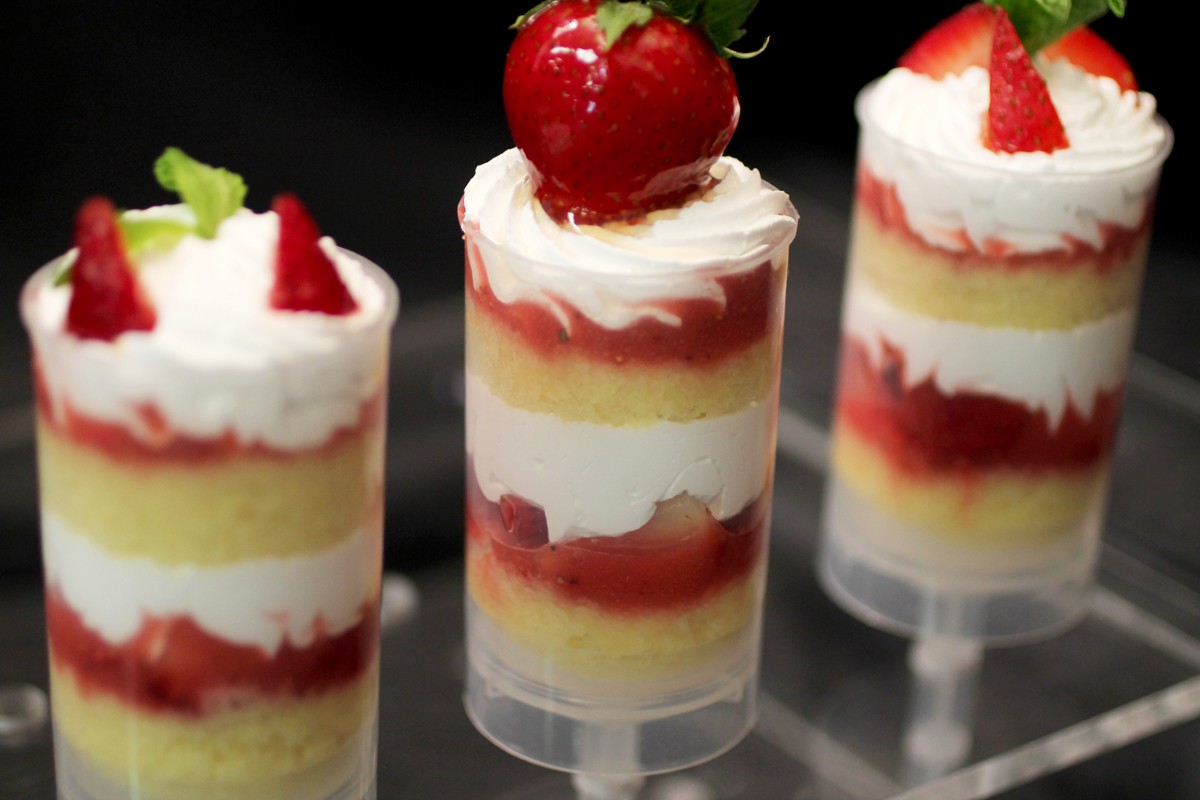 strawberry shortcake push pops